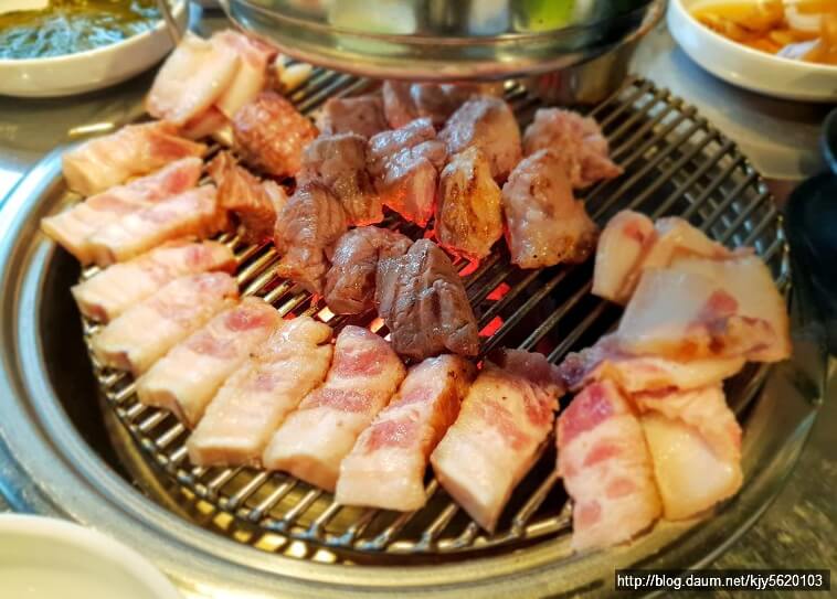 las informaciones de JEJU
BBQ de cerdo en Jeju
