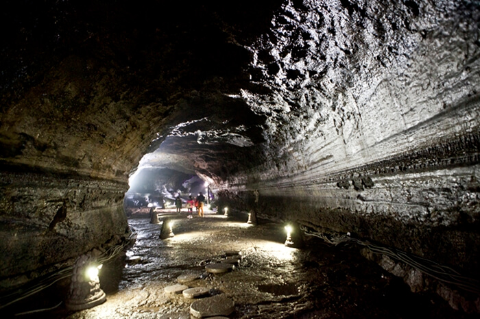 las informaciones de JEJU
Le tubo de lava, Manjanggul : El tubo más largo del mundo