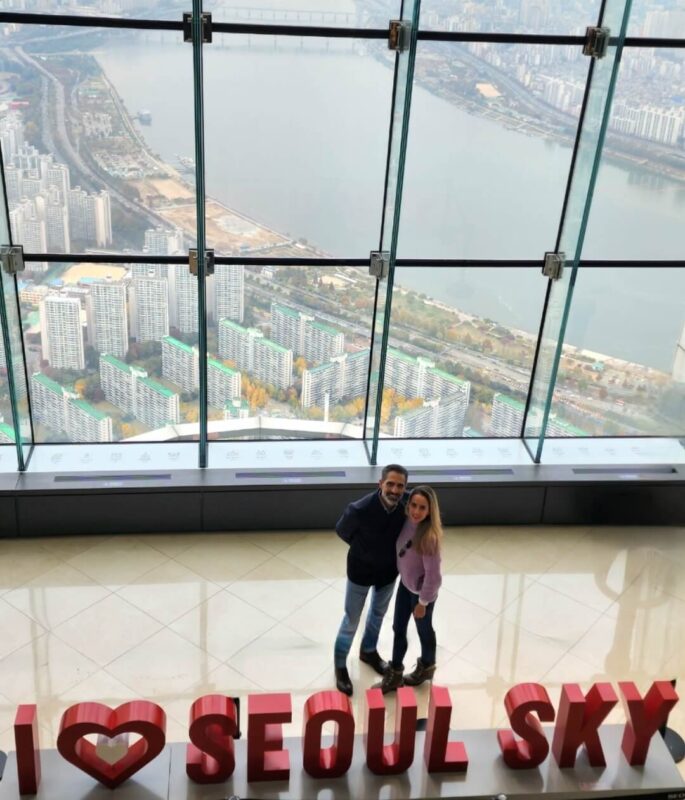 Pareja de México en Seoul Sky