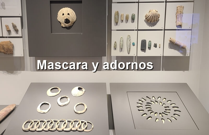Accesorios de Neolítico para ceremonia ritual o religioso.