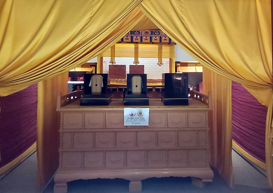 Las tablillas para rey y reina